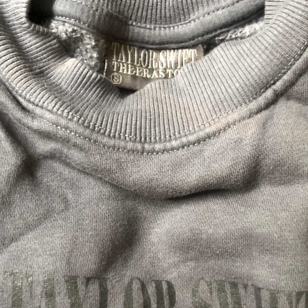 Authentic Taylor Swift Eras tour crewneck - Picture 5 of 5